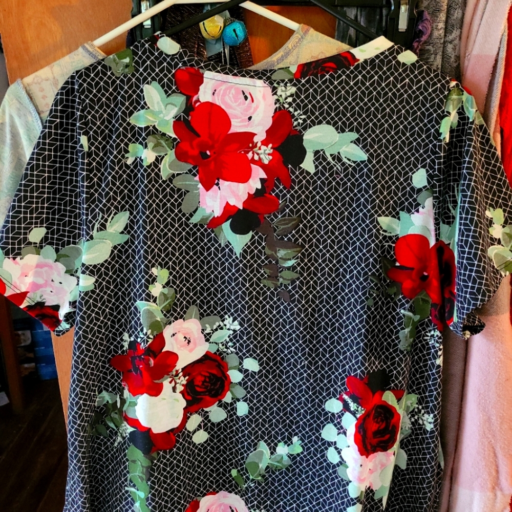 Christy tee